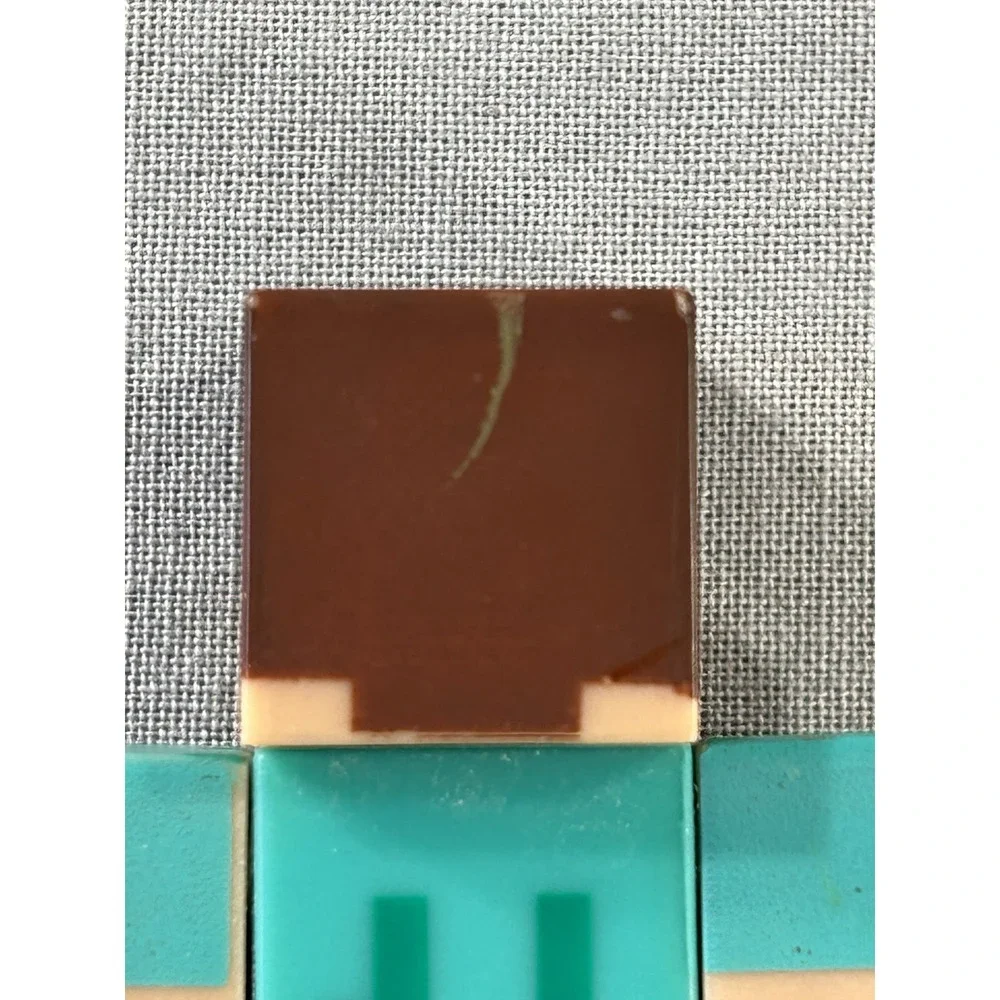Minecraft Steve 2.75-inch articulated action figure With Wear‎ Movies Books